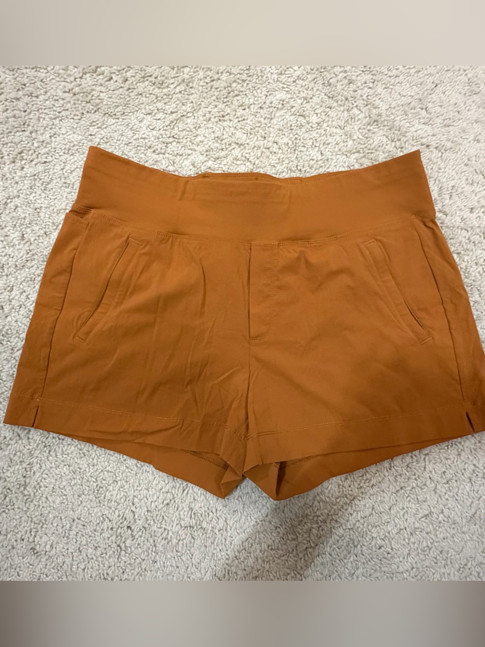 Athleta Trekkie North Mid Rise Short